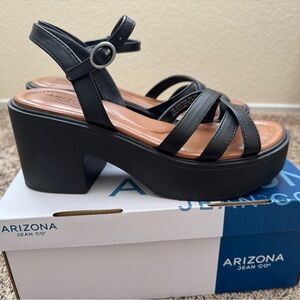 Arizona black platform sandals